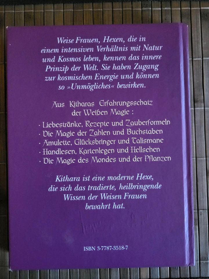 KITHARA Das geheime Wissen einer modernen Hexe in Bielefeld