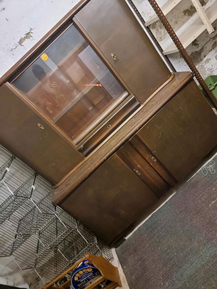 Buffet Schrank Anrichte Vitrine antik vintage in Hildesheim