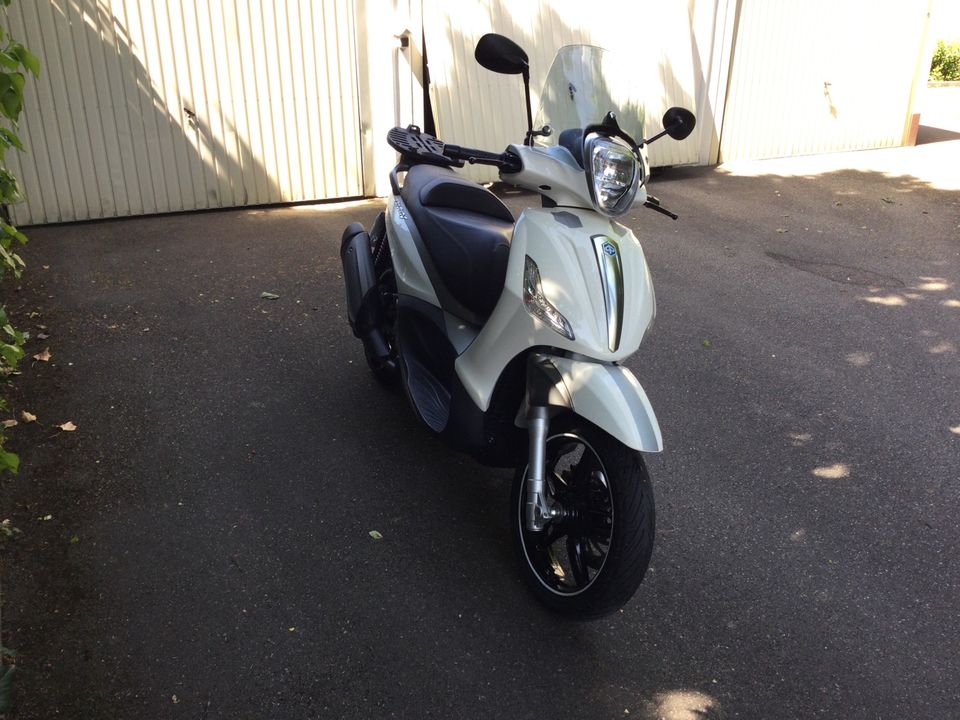 Piaggio Beverly 350 Sport Touring in Augsburg