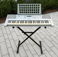 YAMAHA Keyboard PSR-E303 mit stabilem Ständer Nordrhein-Westfalen - Erftstadt Vorschau