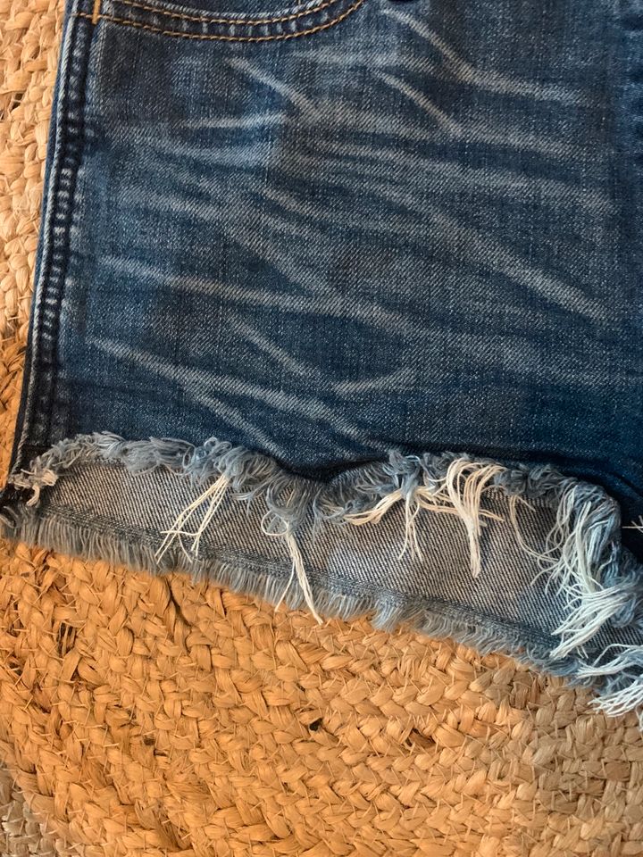 Jeans Short von Hollister in Mühlacker