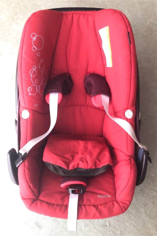 Maxi-Cosi Pebble Babyschale Baby-Safe + FamilyFix in Groß-Gerau