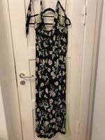 Stylisches Neckholder Sommerliches Sommerkleid Berlin - Spandau Vorschau
