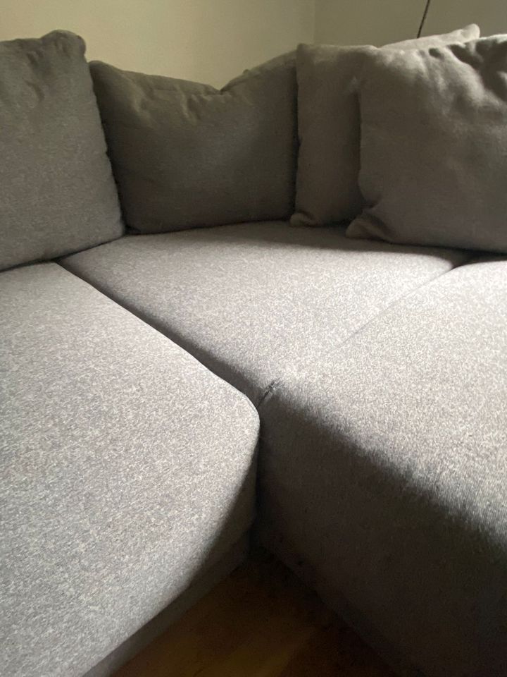 Schöne moderne Couch | GRAU in Hannover