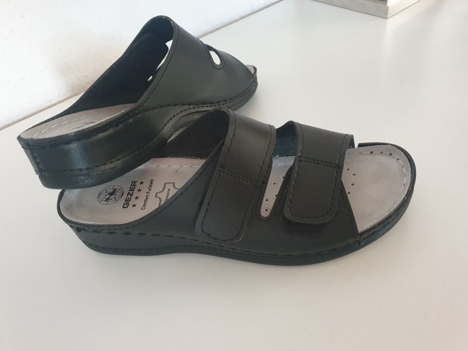 Gezer Comfort Sandalen Pantoletten Gr.38 neu in Limbach-Oberfrohna