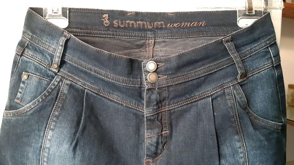 Summum Woman Jeans Gr.36 neuwertig blau stonewashed in München