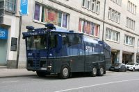 20 Fotos Bilder Polizei Fahrzeuge Einsatzwagen Wasserwerfer Hamburg-Mitte - Hamburg Borgfelde Vorschau