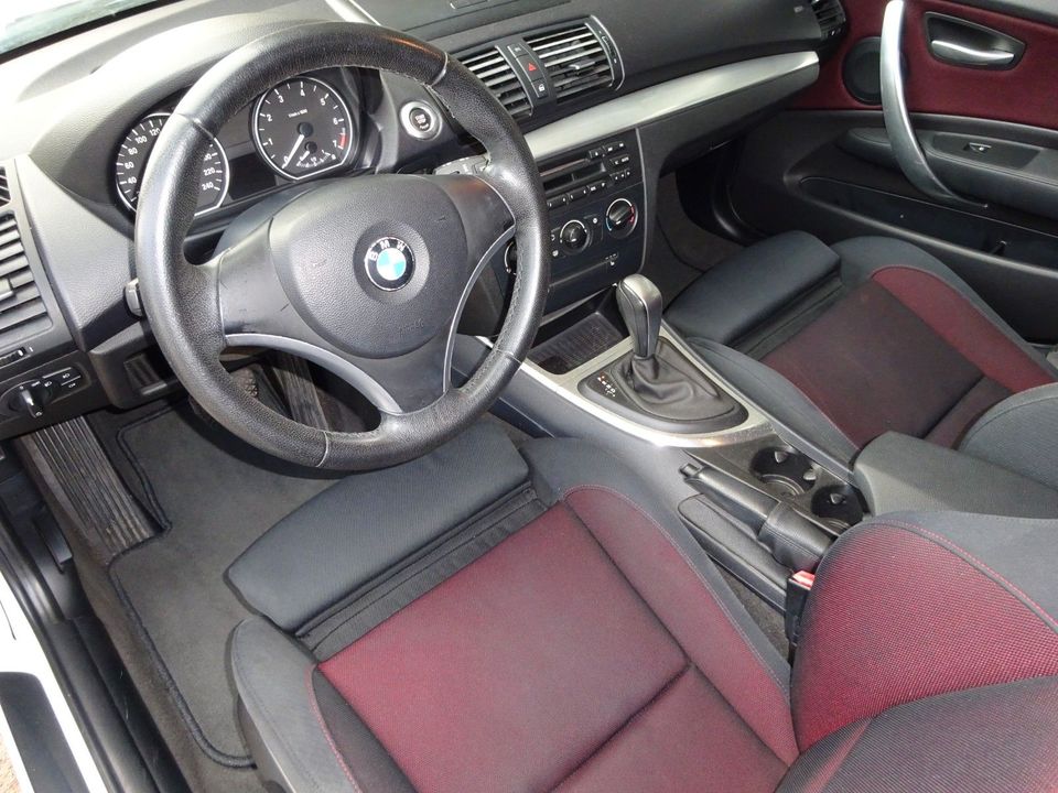BMW 118i/Klima/Sportsitze/Sitzheizung in Nürnberg (Mittelfr)