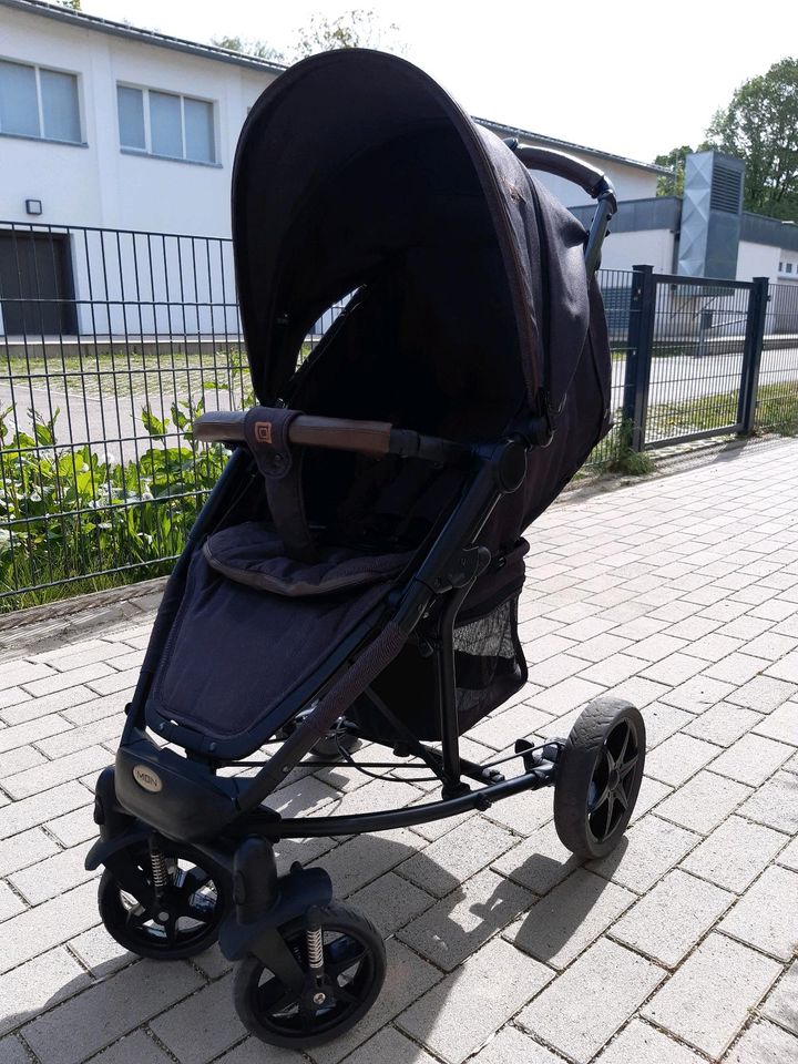 MOON Buggy / Kinderwagen Flac in Baden-Baden