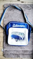 VW Bulli - Retro-Schultertasche blau-weiß 28 x 32 x 15 cm Hessen - Bad Camberg Vorschau