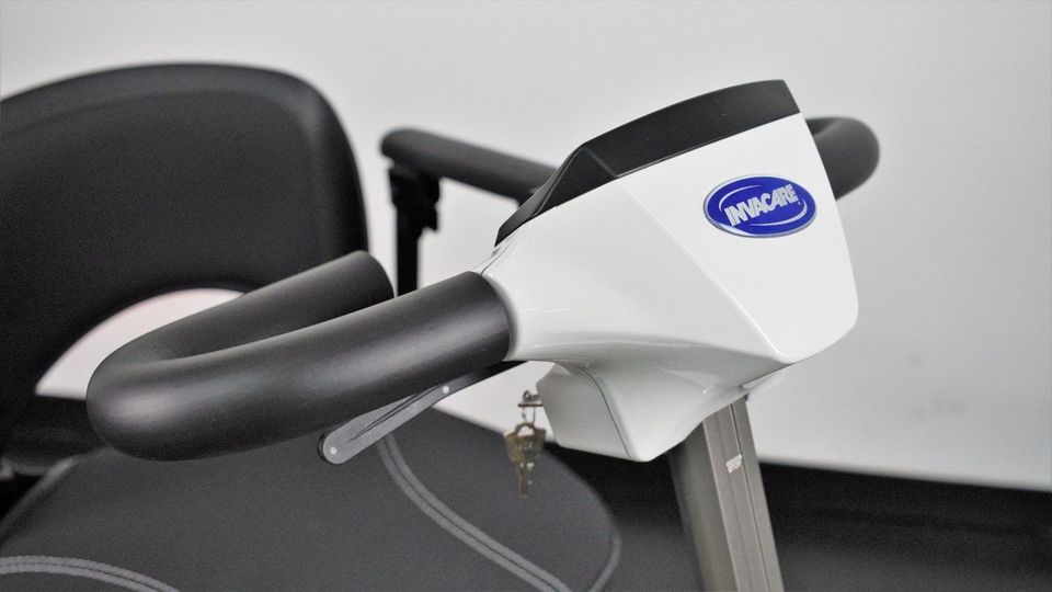 RÄUMUNGSVERKAUF Invacare Scorpius Elektromobil Scooter faltbar HH in Hamburg