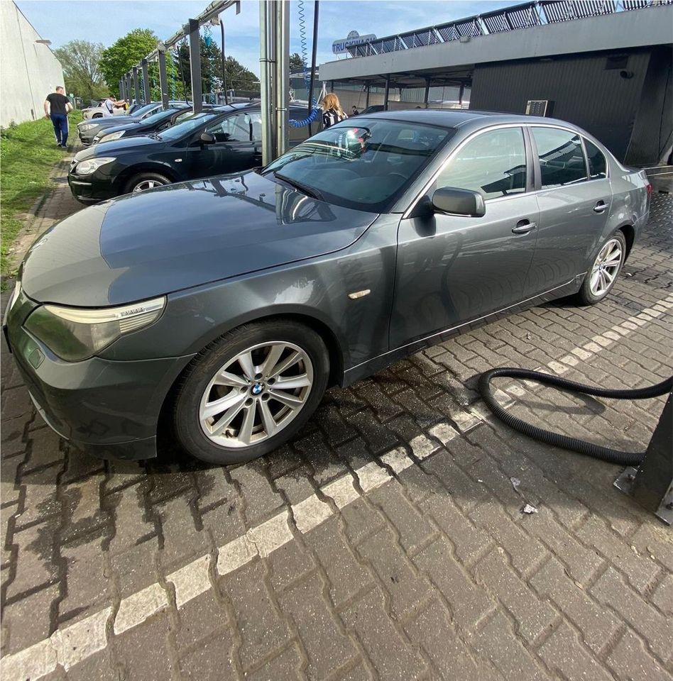 BMW 520d Limousine in Duisburg