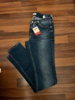 Tommy Hilfiger Skinny Jeans 27/32 Frankfurt am Main - Seckbach Vorschau