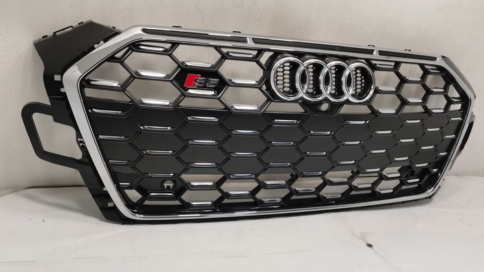 ORIGINAL Audi A5 S5 F5 2020 Kühlergrill Frontgrill 8W6853651BQ in Hannover