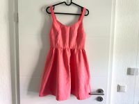 Einzelstück Dahlia London Kleid 36 S neuwertig Rosa Brokat Findorff - Findorff-Bürgerweide Vorschau