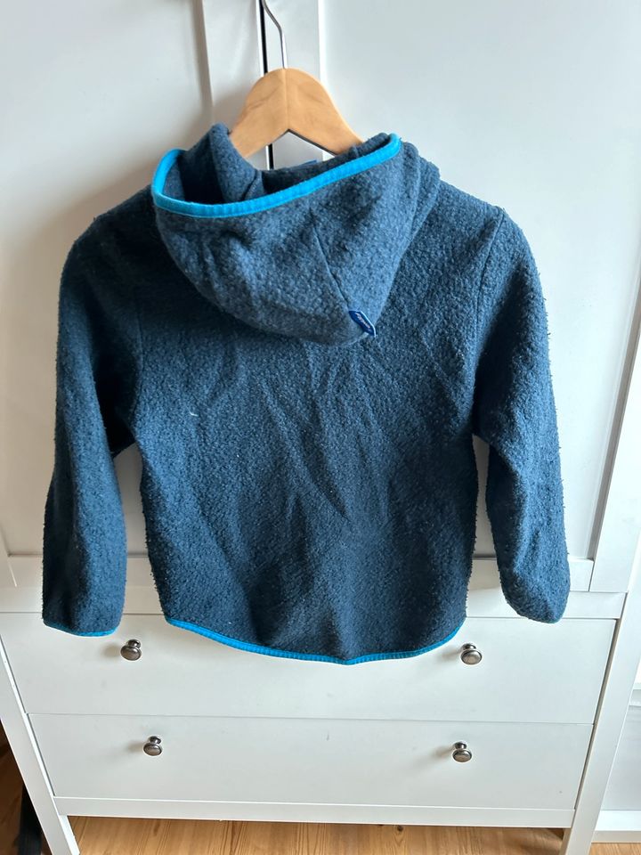 Finkid Wolljacke Gr. 120/130 Jumppa wool in Schöneiche bei Berlin