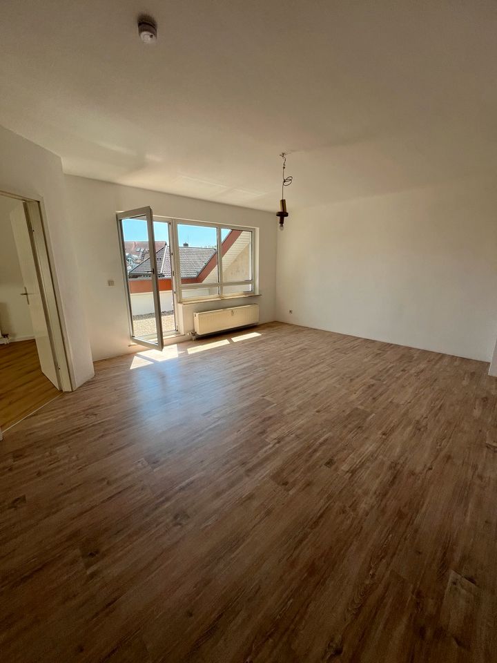 Exklusive 2.5 Zimmer Wohnung mit EBK und Balkon in Mannheim