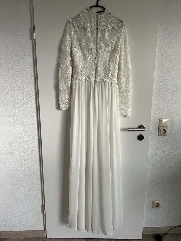 Brautkleid Hochzeit weiß mit Reifrock gr 40 L in Blomberg