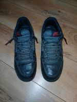 Nike Air Force 1 schwarz rot gebraucht 44,5 Essen-West - Holsterhausen Vorschau