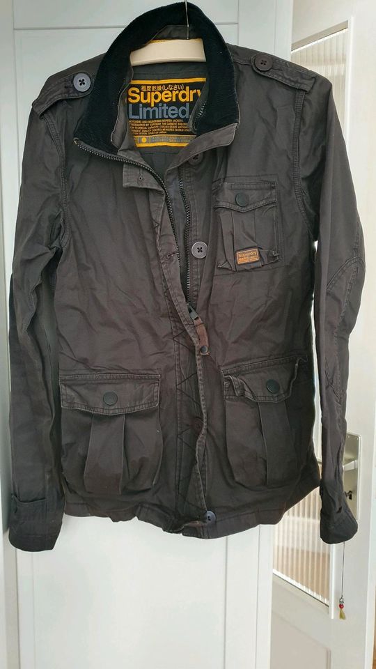 Übergangsjacke von Superdry Gr.XL !! in Hamburg