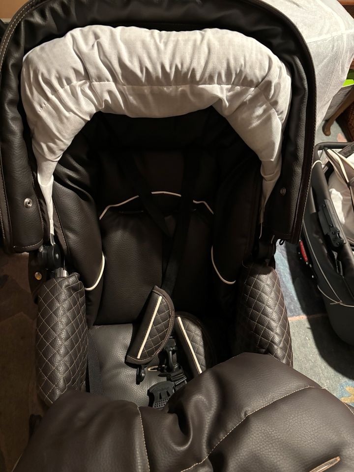 Emmaljunga Kinderwagen Mondial De Luxe - Leder in Falkensee