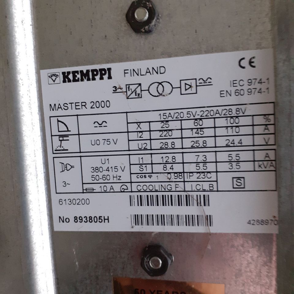 Schweißgerät Kemppi Master 2000 TOP-Zustand mit allen Kabeln in Groß Neuendorf