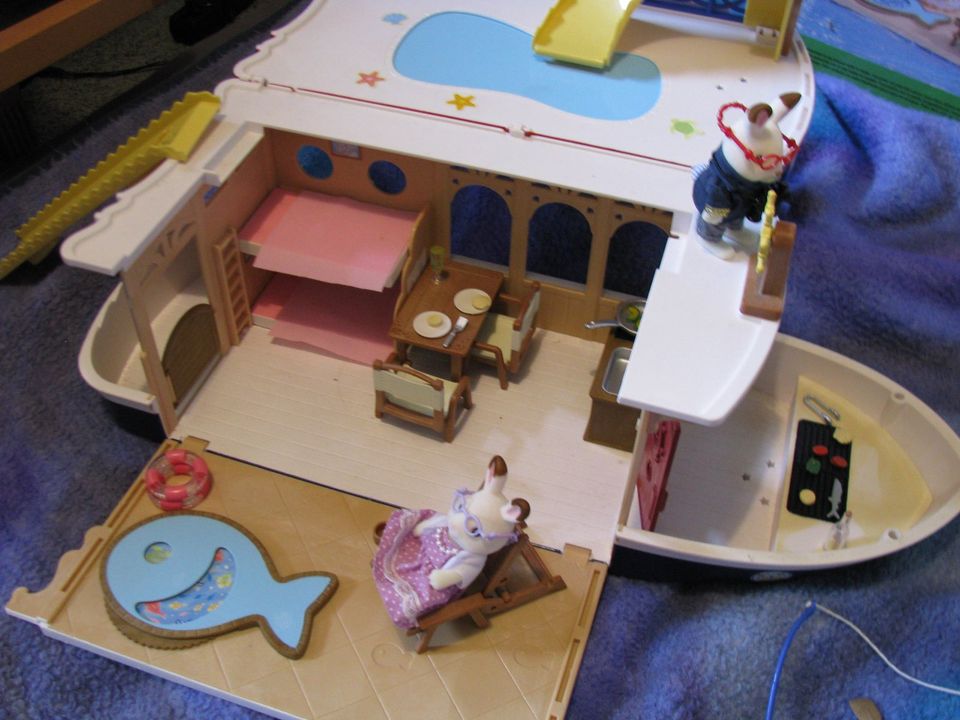 Sylvanian Families Set Hausboot Seaside Cruiser u. Figuren OVP in Gnarrenburg