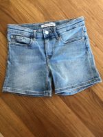 Calvin Klein Jeans Shorts Hellblau Größe 152 Niedersachsen - Göttingen Vorschau