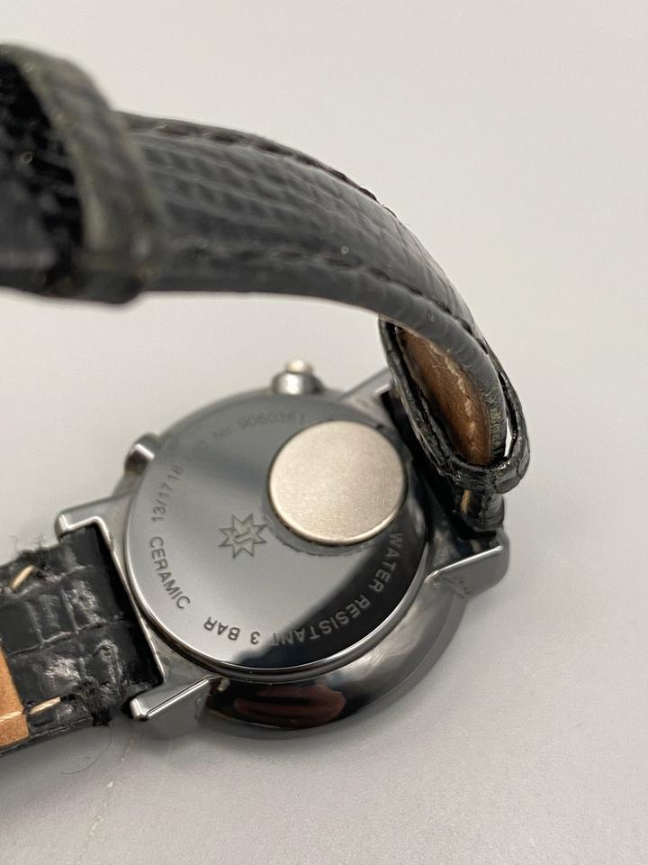 DAMEN ARMBANDUHR JUNGHANS MEGA KERAMIK 13/1718 710 FUNKARMBAND in Berlin