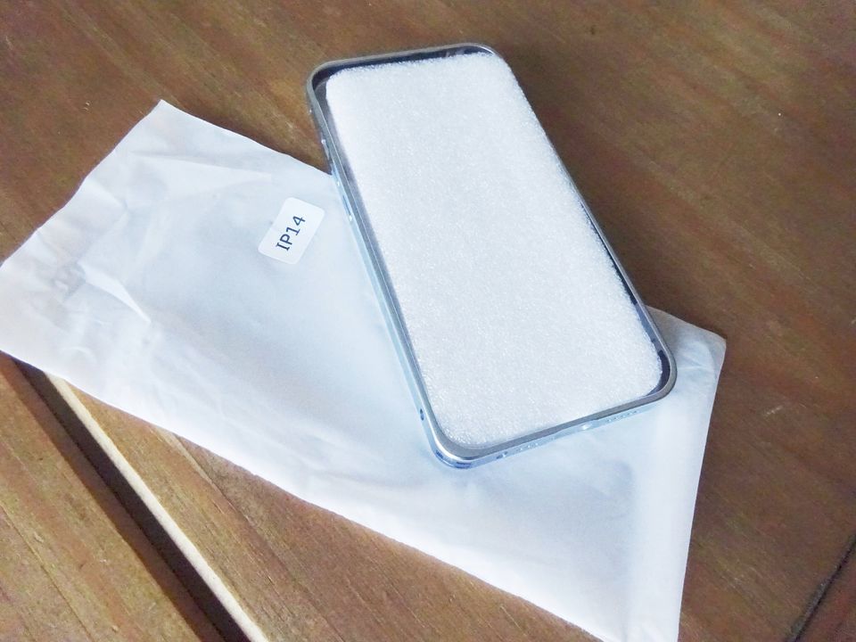 iPhone 14 Handyhülle Cover in Blau Neu Biete eine neue unbenutzte in Issum