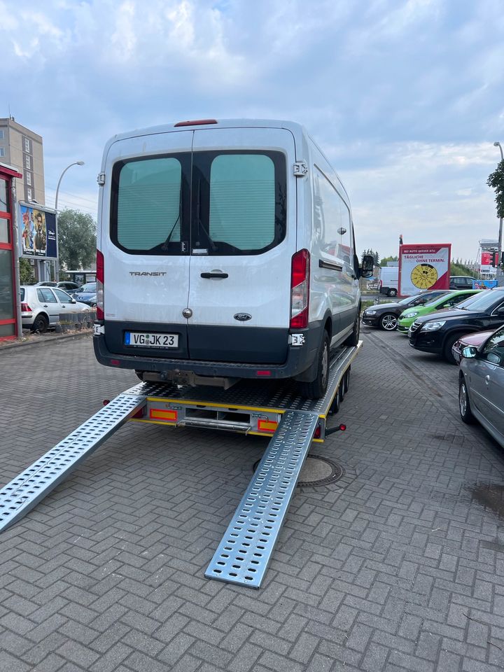 Autotransport Für lange Fahrzeuge Abschleppdienst in Berlin