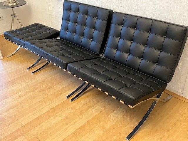 Barcelona Knoll International 2 Sessel + 1 Hocker Leder schwarz in Duisburg