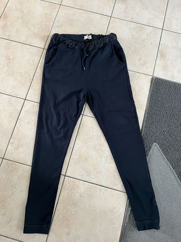 Jungs Jogginghose Trackpants Jogger Hose von C&A Gr.S in Bad Segeberg