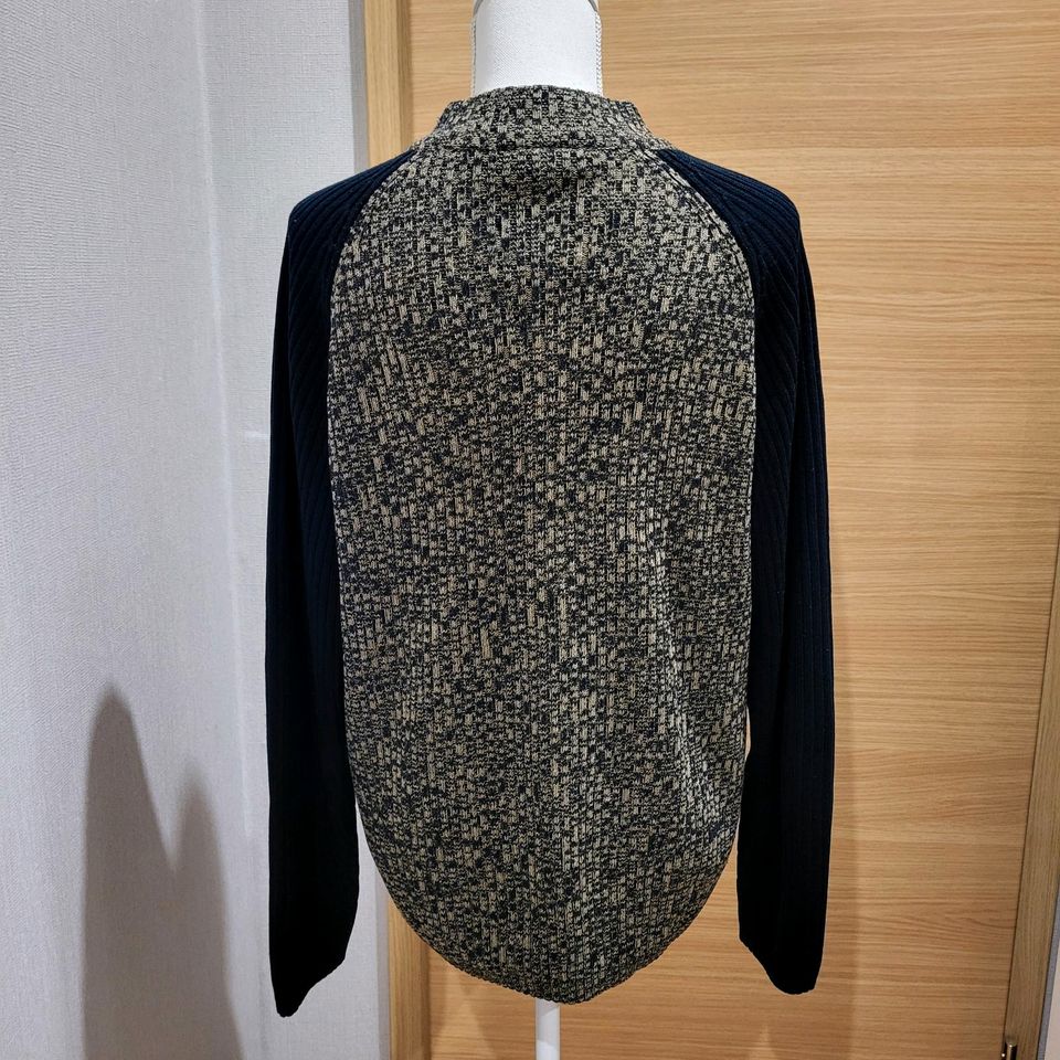 Strickjacke Pulli Gr. M in Bergneustadt