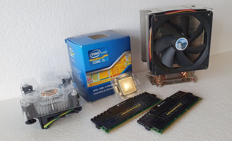 Intel i5-2500K + Zubehör zu verkaufen € 25 in Wiesbaden