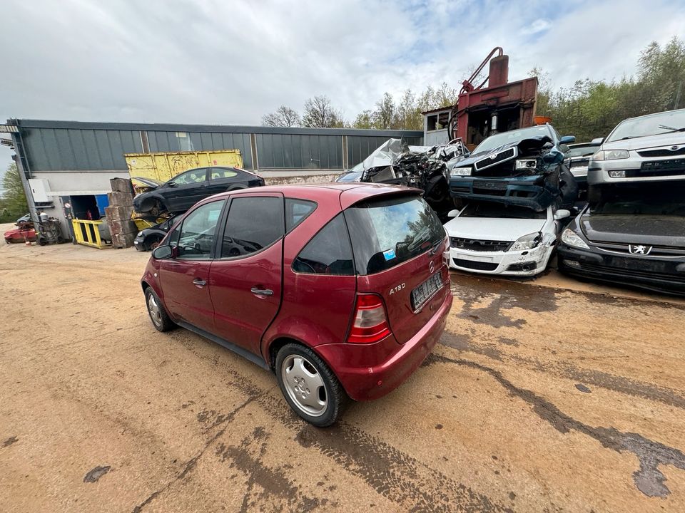 Mercedes A160 1.6L 75 KW Autoteile Ersatzteile Schlachtfest in Waldbröl