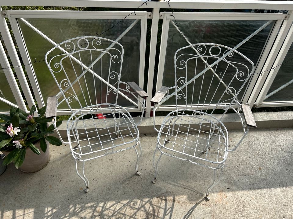 2 Stühle weiß in München