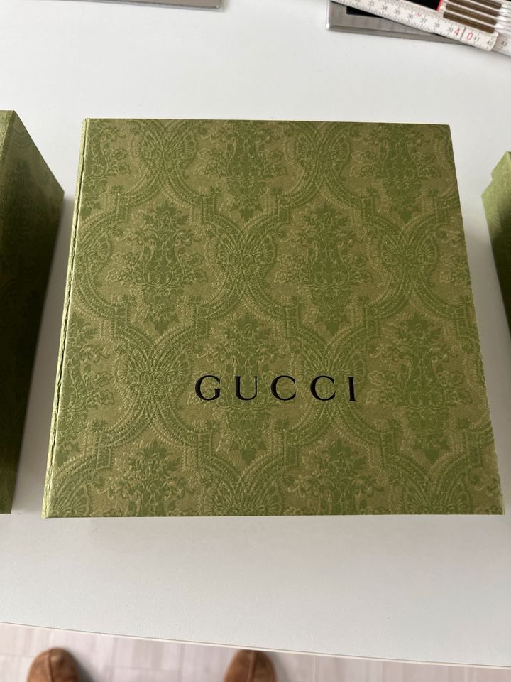 3 orig Gucci Boxen, groß je 15 €, klein je 12 € guter Zustand in Delbrück