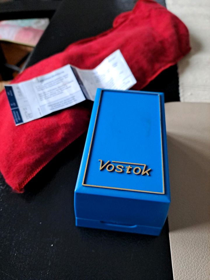 Vostok automatic 200 m wasserdicht Set Papiere und Original Case in Hanstedt