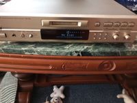 DENON MInidisc Recorder DMD-800 in Champagner Farbe Hessen - Meißner Vorschau