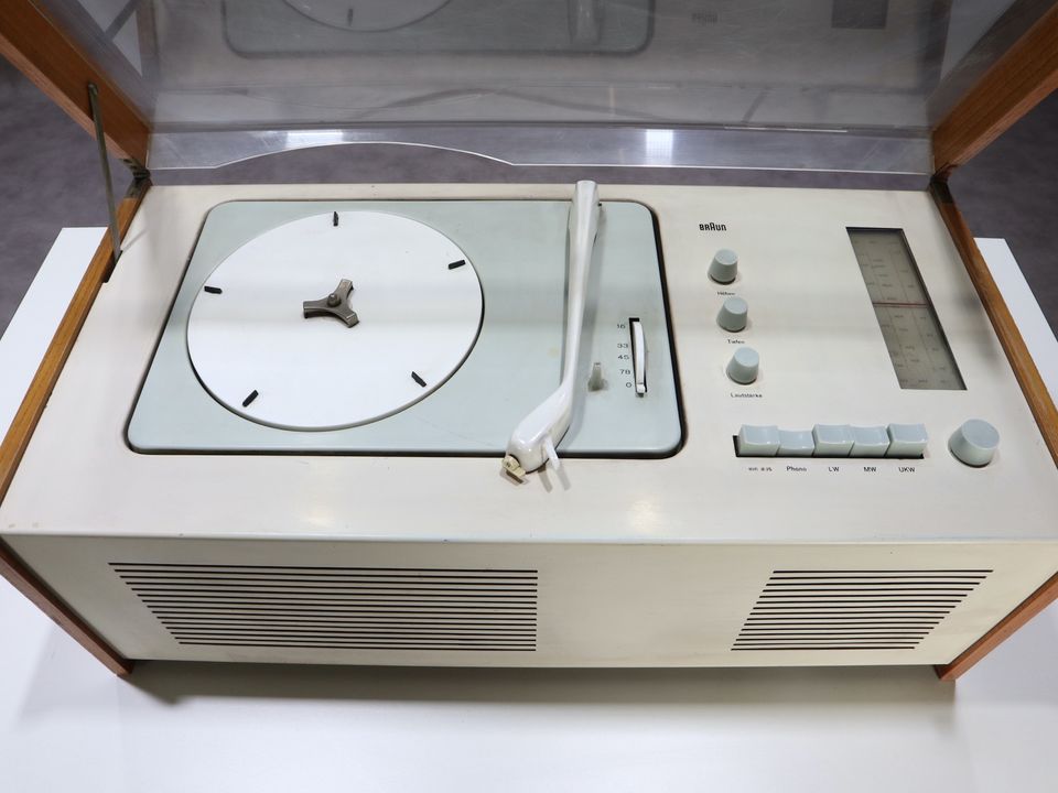 Braun SK 5 "Schneewittchensarg"  Radio-Plattenspieler Dieter Rams in Wuppertal