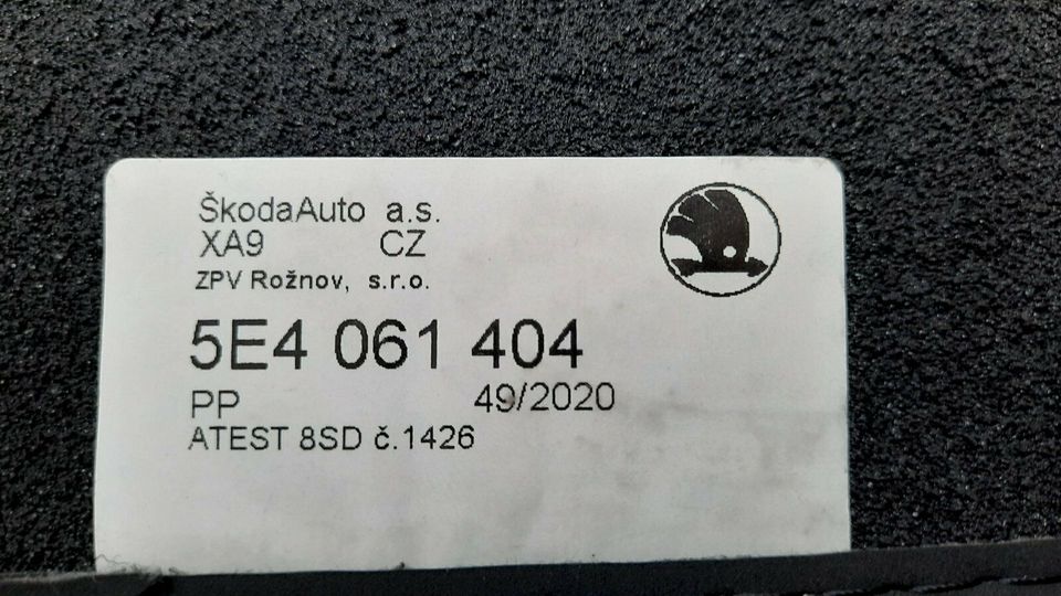 Drei neue Autoteppiche für Skoda Octavia III (5E) in Hamburg