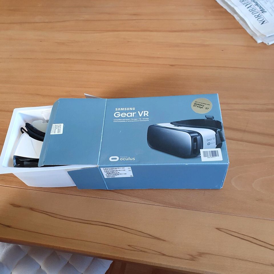 Samsung Gear VR, Kompatibel mit S6, S6 edge, S7 und S7 edge in Heroldsbach