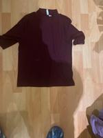Das schöne H&M T-Shirt in der Gr. M ist in der Farbe weinrot Hessen - Eiterfeld Vorschau