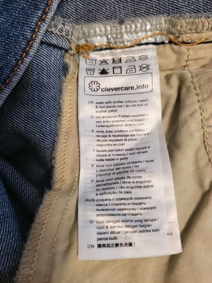 Jeans Hose nie getragen in Östringen