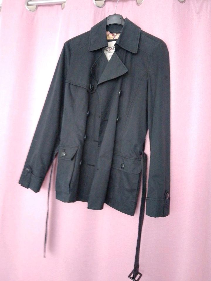 Trenchcoat Esprit in schwarz in Erkrath