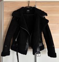 Schwarze Wildleder Jacke von Zara Gr. S Bayern - Diedorf Vorschau