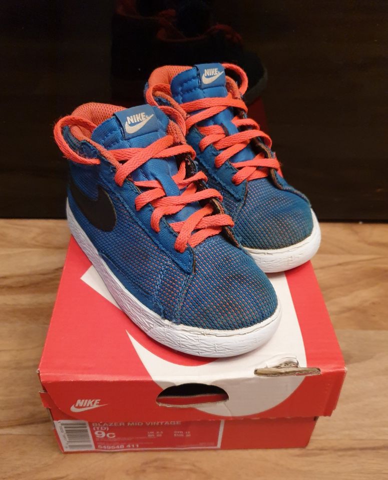 NIKE Blazer Mid 1 - Kinder Sneaker Sportschuh in Mönchengladbach