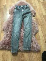 Kinder Jeans only/ Tally weil/ bershka Jeans  xs-s Baden-Württemberg - Michelbach an der Bilz Vorschau