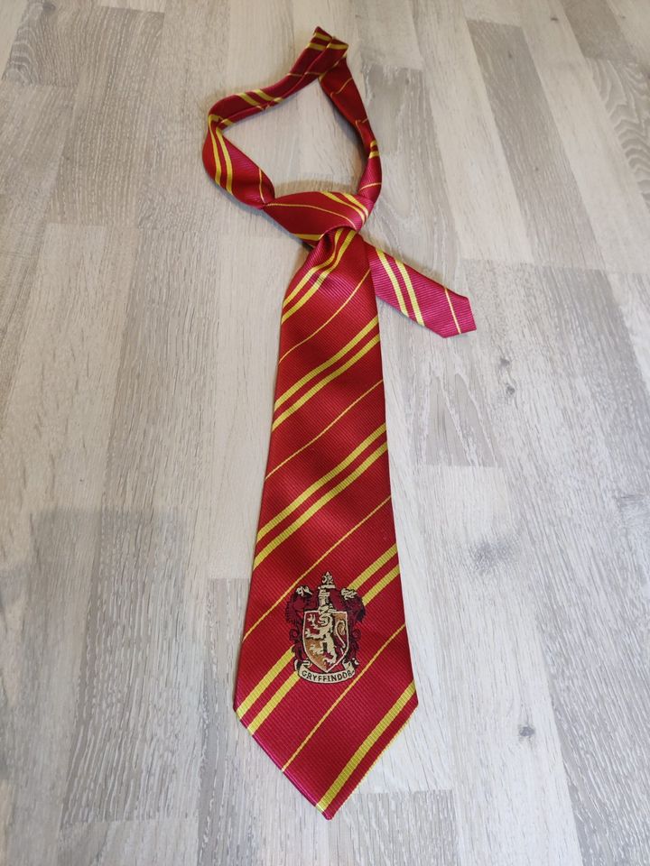 Gryffindor Krawatte - Harry Potter Fanartikel für Erwachsene in Dresden